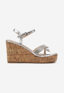 Srebrne Sandały na Korkowym Koturnie i Platformie z Błyszczącym Paskiem i Sprzączką Idressia